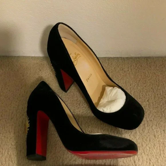 CHRISTIAN LOUBOUTIN CADRILLA CORAZON SIZE 37 WITH BOX! BLACK - Picture 6 of 10